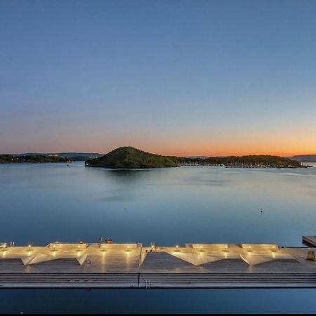 Oceanfront Apartment - Oslo Central - Private Patio Bagian luar foto